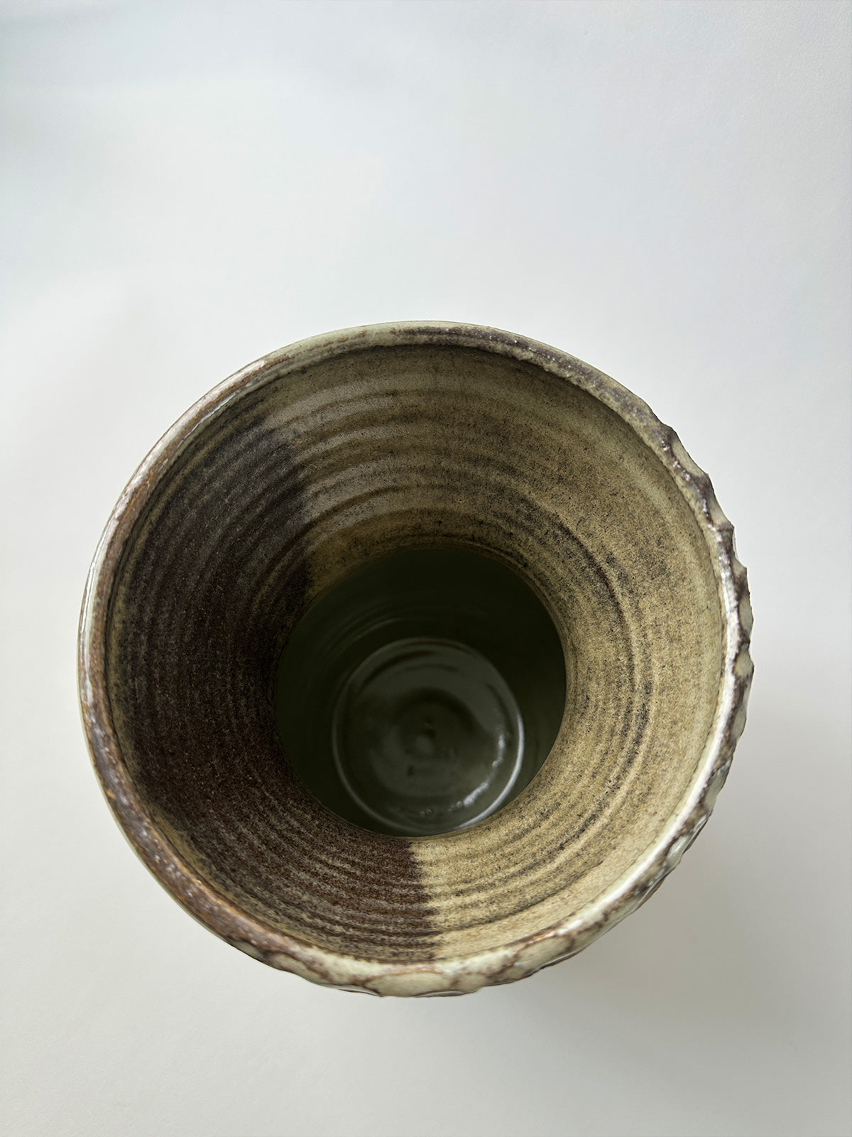 Vase Mood Swing